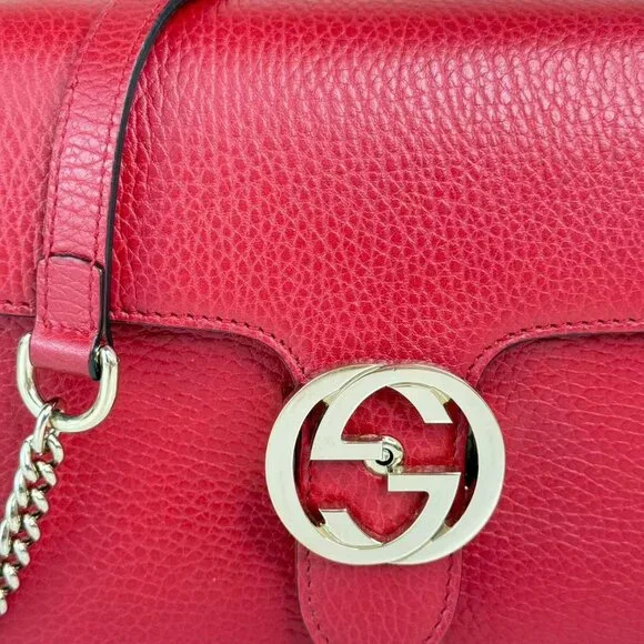 Gucci Red Leather GG Logo Crossbody Bag with Chain Strap & Gold Hardware - Picture 7 of 10